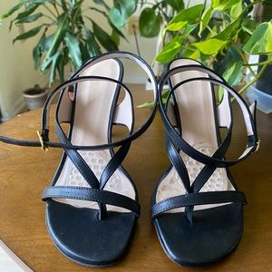 Like new Stuart Weitzman heels